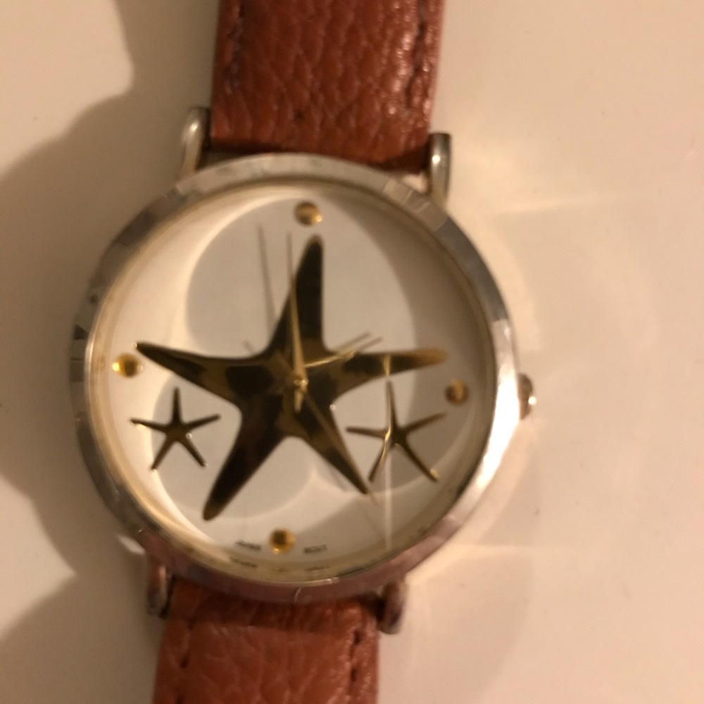 Starfish watch with leather strap